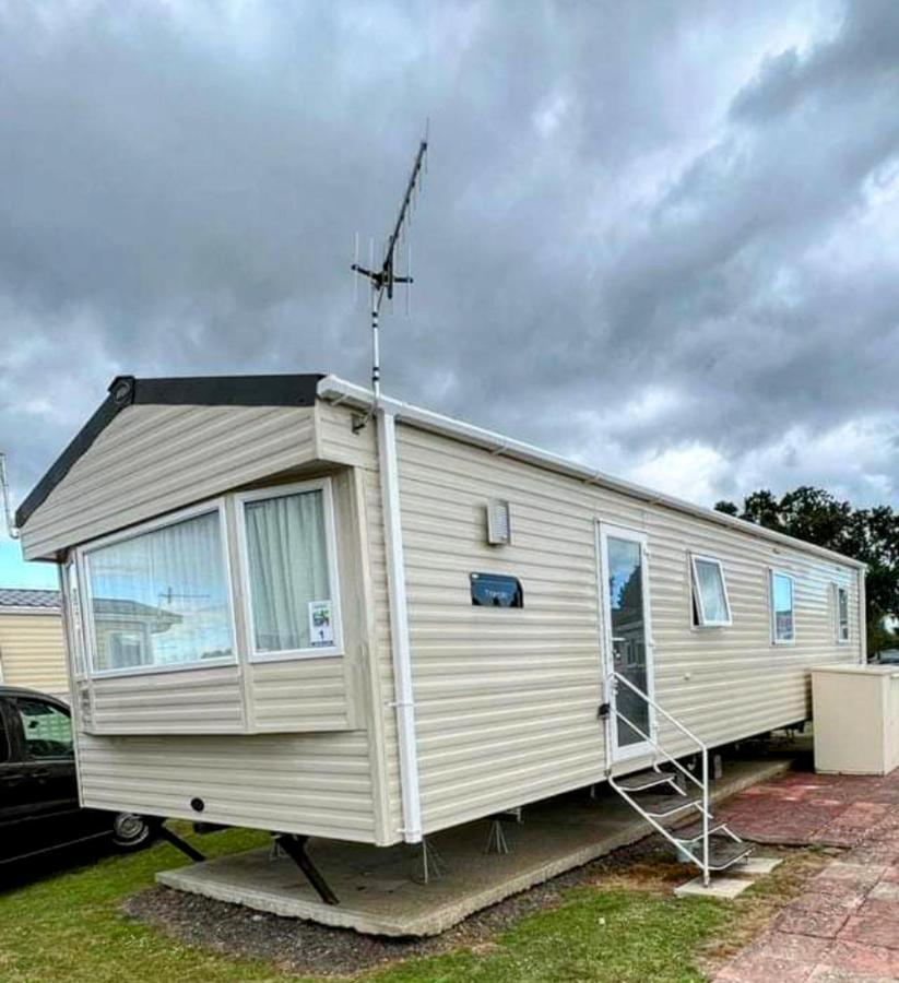 Merston 8 Berth Caravan,Pet Friendly. מראה חיצוני תמונה